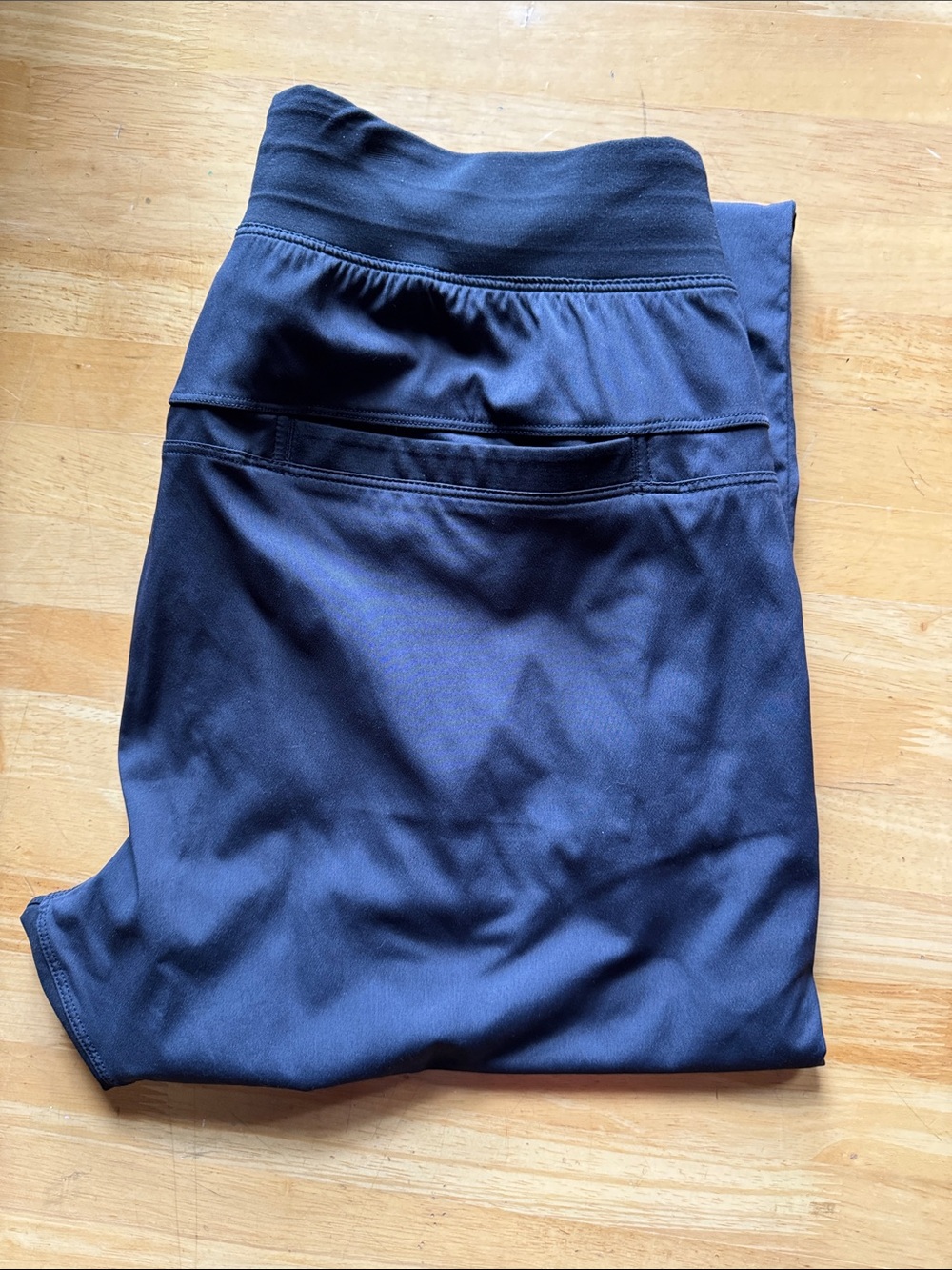 Lululemon quick dry pants with stripe